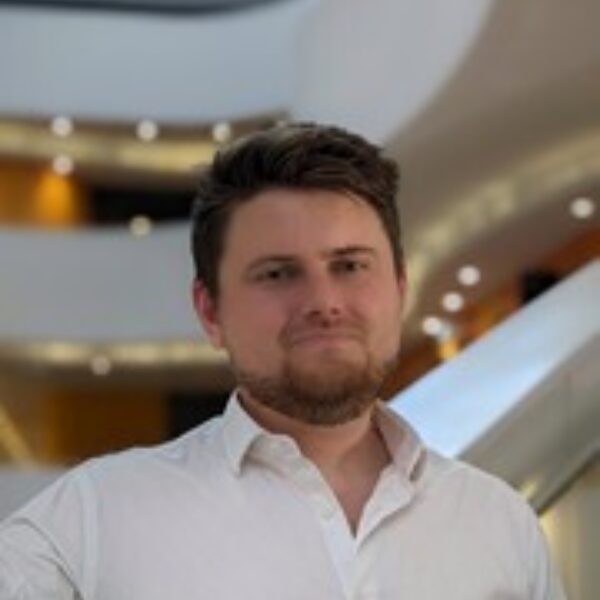 Dr Stewart Masson